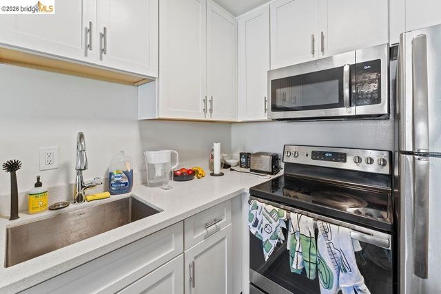 2427 McKinley Ave, Berkeley, CA 94703