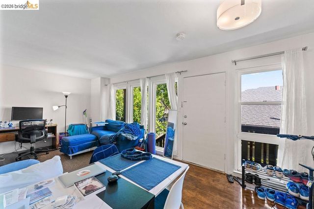 2427 McKinley Ave, Berkeley, CA 94703