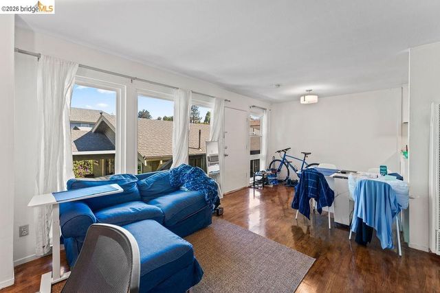 2427 McKinley Ave, Berkeley, CA 94703