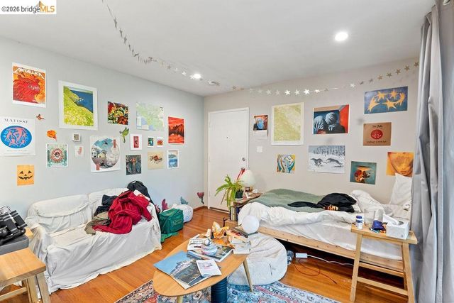2427 McKinley Ave, Berkeley, CA 94703