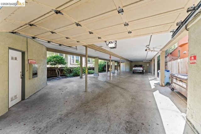 2427 McKinley Ave, Berkeley, CA 94703