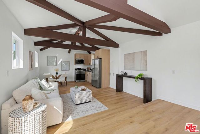 2831 Overland Avenue, Los Angeles, CA 90064