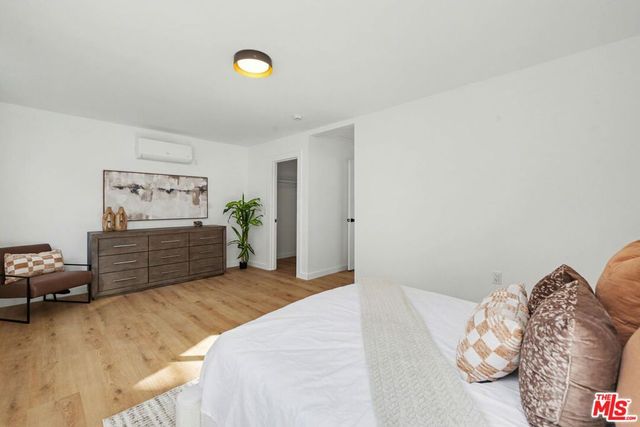 2831 Overland Avenue, Los Angeles, CA 90064