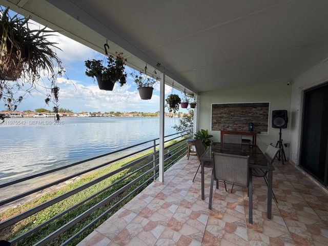 2603 W 60th Pl 101-11, Hialeah, FL 33016