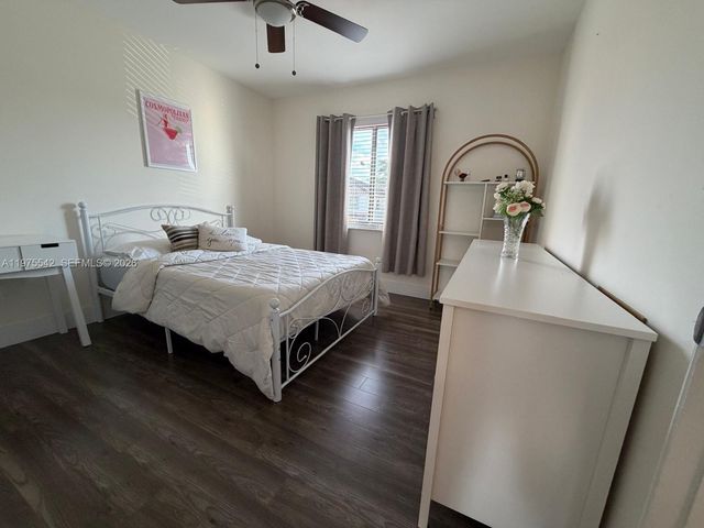 2603 W 60th Pl 101-11, Hialeah, FL 33016