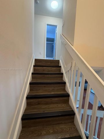 2603 W 60th Pl 101-11, Hialeah, FL 33016