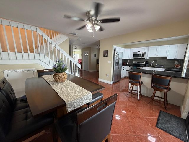 2603 W 60th Pl 101-11, Hialeah, FL 33016