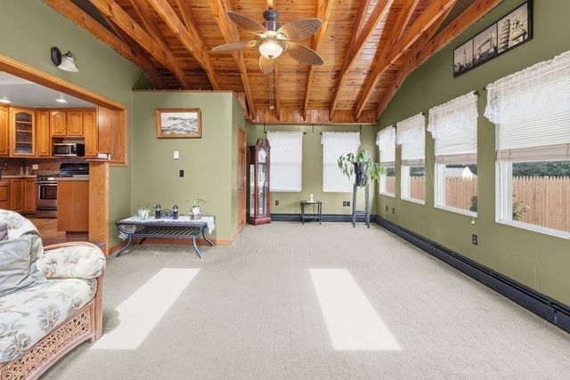 52 Florence St, New Bedford, MA 02740