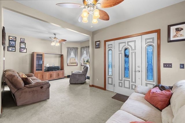 52 Florence St, New Bedford, MA 02740