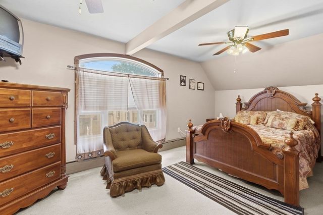 52 Florence St, New Bedford, MA 02740