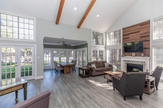 14230 Wunderlich Drive 127, Houston, TX 77069
