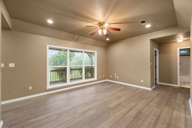 322 SE County Road 3124A, Corsicana, TX 75109