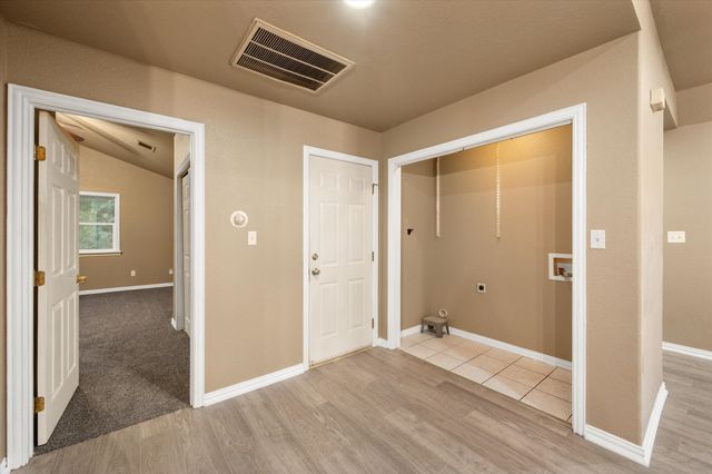 322 SE County Road 3124A, Corsicana, TX 75109