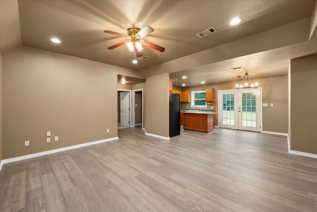 322 SE County Road 3124A, Corsicana, TX 75109