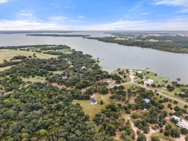 322 SE County Road 3124A, Corsicana, TX 75109