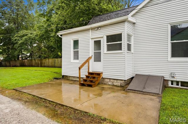 206 S 20th Street, Belleville, IL 62226