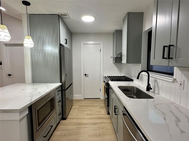 16702 Espinosa Drive, Houston, TX 77083