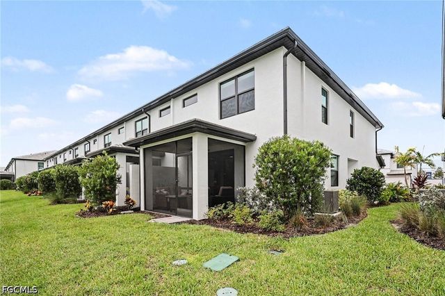 27837 Solis Grande DR, Bonita Springs, FL 34135