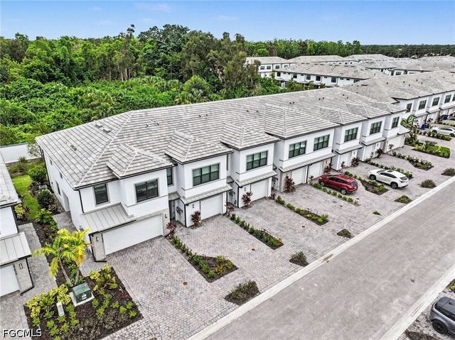 27837 Solis Grande DR, Bonita Springs, FL 34135