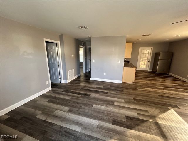 8422 Robin RD, Fort Myers, FL 33967