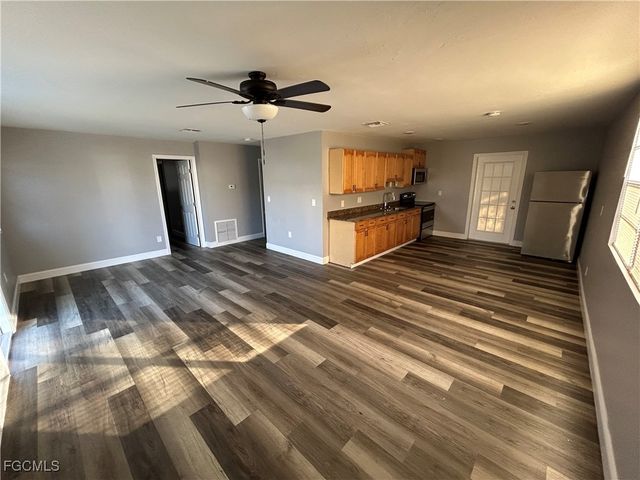 8422 Robin RD, Fort Myers, FL 33967