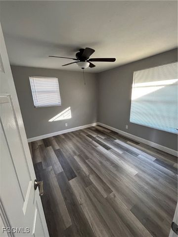 8422 Robin RD, Fort Myers, FL 33967