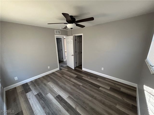 8422 Robin RD, Fort Myers, FL 33967