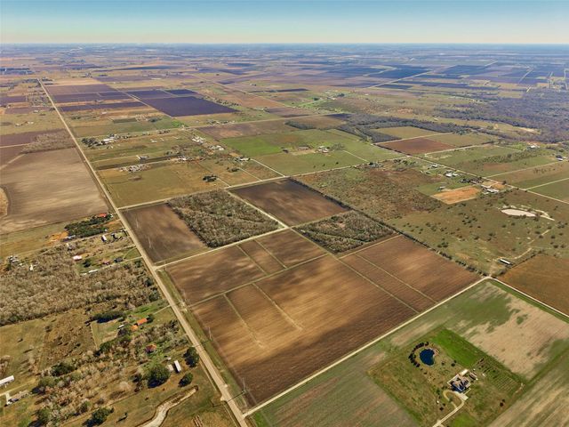 5735 Van Steinberg Road, East Bernard, TX 77435