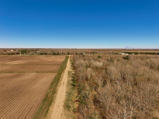 5735 Van Steinberg Road, East Bernard, TX 77435