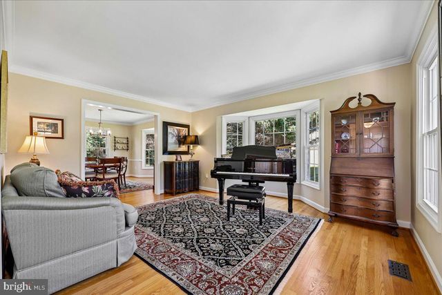 14304 SHOREHAM DR, Silver Spring, MD 20905