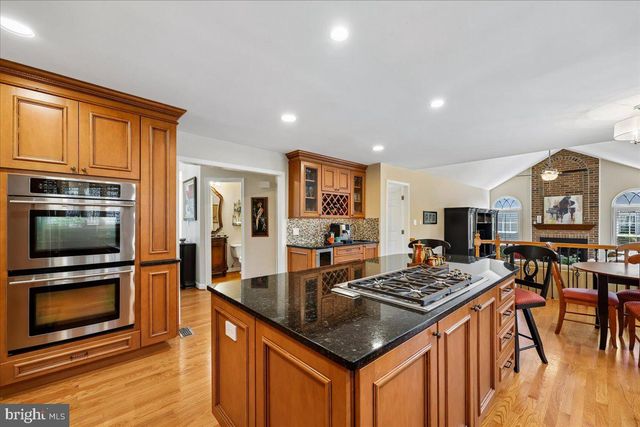 14304 SHOREHAM DR, Silver Spring, MD 20905