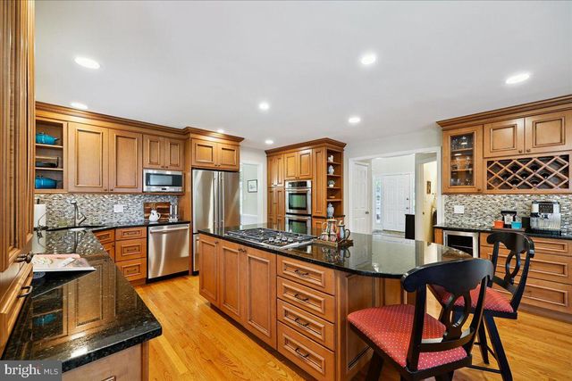 14304 SHOREHAM DR, Silver Spring, MD 20905
