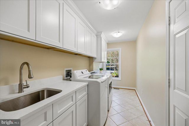 14304 SHOREHAM DR, Silver Spring, MD 20905