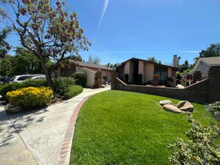 23020 Posada Drive, Valencia, CA 91354