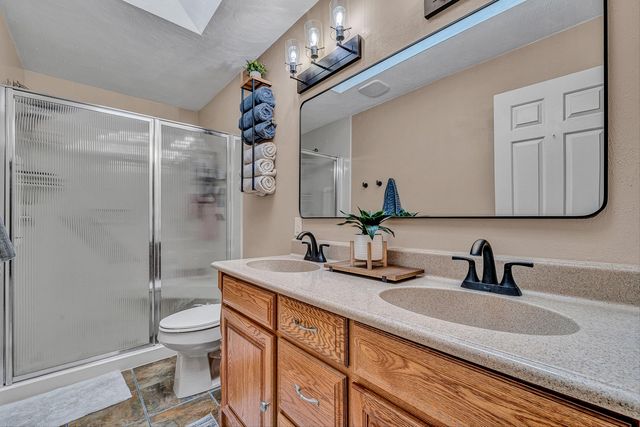 8102 Otterview DR, Roanoke, VA 24019