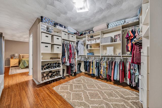 8102 Otterview DR, Roanoke, VA 24019