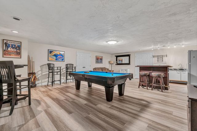8102 Otterview DR, Roanoke, VA 24019