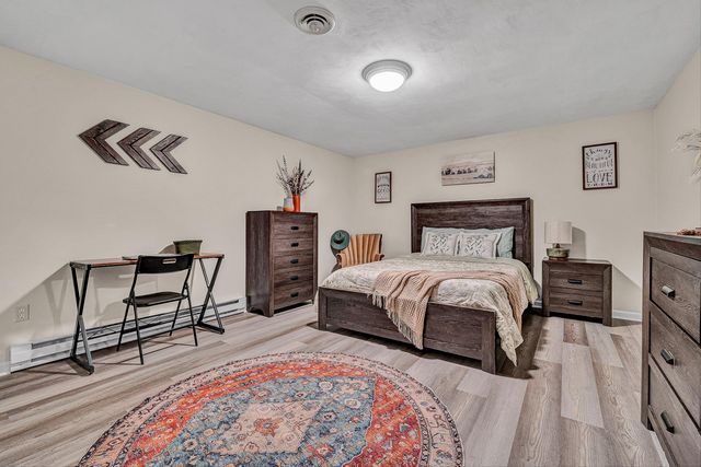 8102 Otterview DR, Roanoke, VA 24019