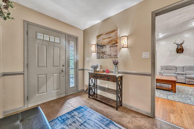 8102 Otterview DR, Roanoke, VA 24019