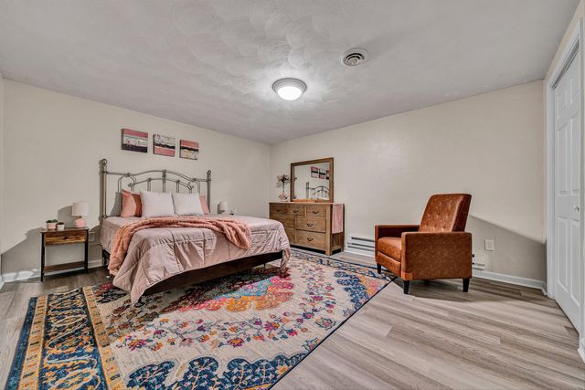8102 Otterview DR, Roanoke, VA 24019