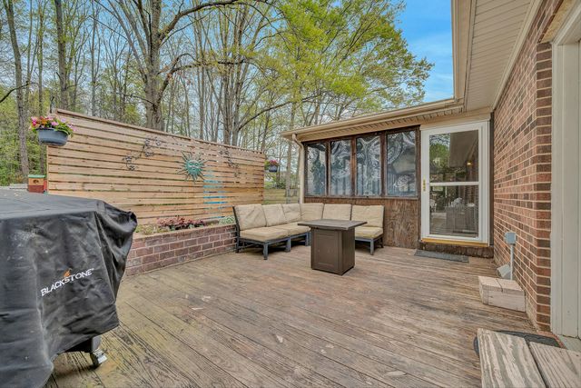 8102 Otterview DR, Roanoke, VA 24019
