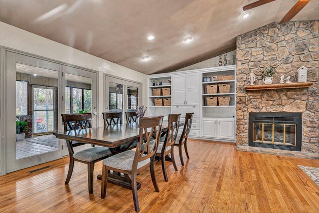 8102 Otterview DR, Roanoke, VA 24019