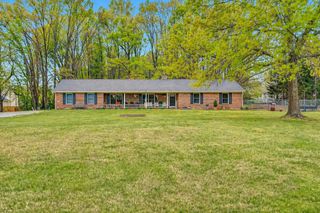 8102 Otterview DR, Roanoke, VA 24019