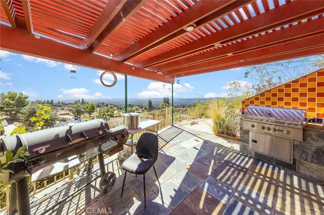 591 Devonwood, Altadena, CA 91001