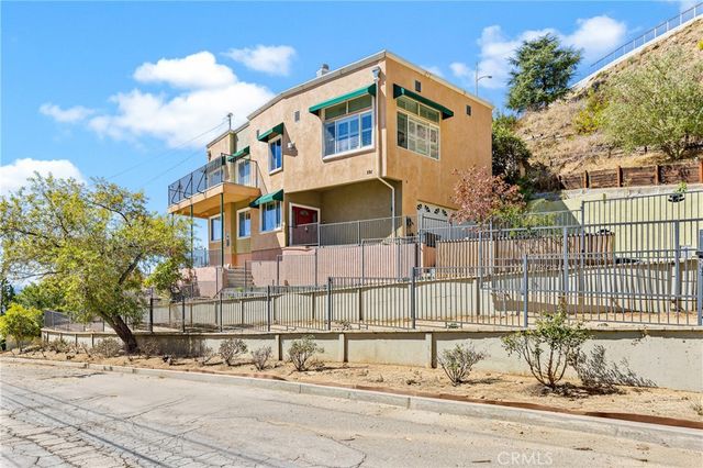 591 Devonwood, Altadena, CA 91001