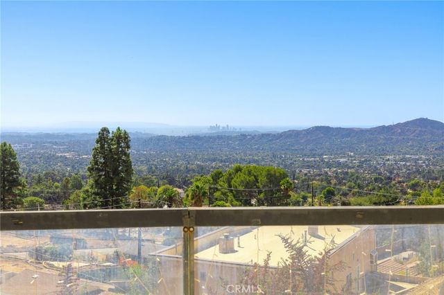 591 Devonwood, Altadena, CA 91001