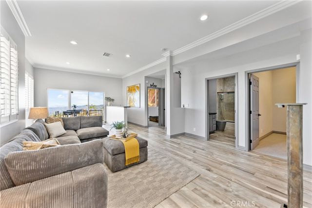 591 Devonwood, Altadena, CA 91001