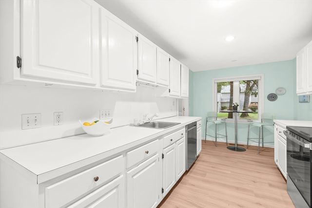 12 Steepletree Lane 12, Wayland, MA 01778