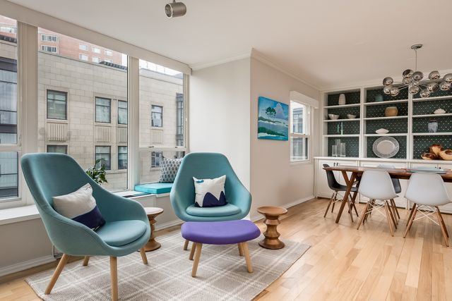 1313 N Ritchie Court 1005, Chicago, IL 60610