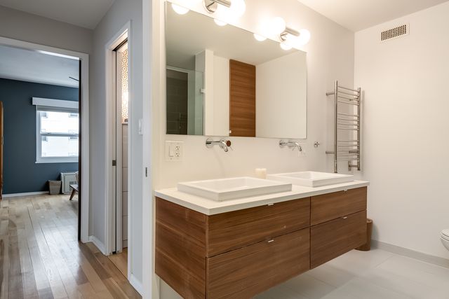 1313 N Ritchie Court 1005, Chicago, IL 60610